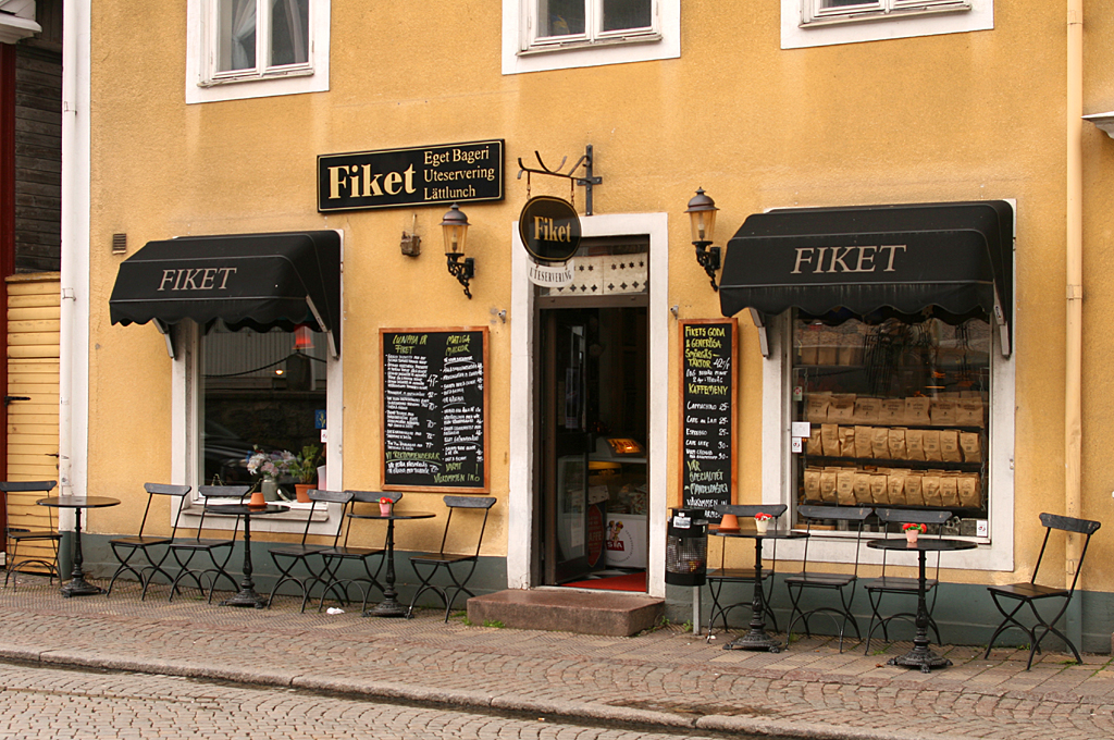 In Grnna sind auch kleine, sehr nette Lokale fr den  kleinen  Hunger zu finden. 20.08.2008