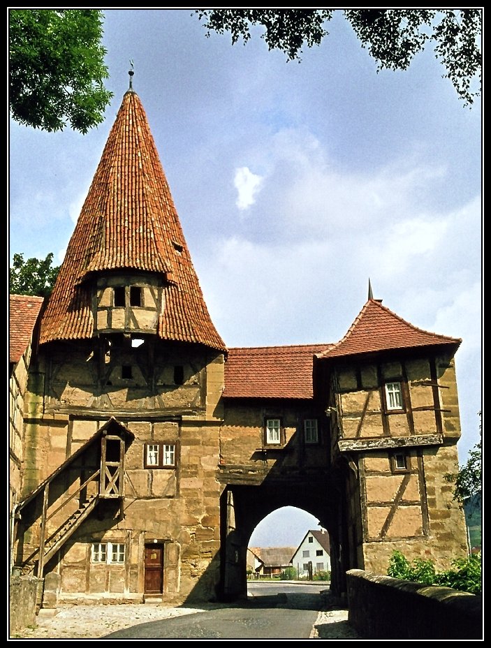 Iphofen. Rdelseer Tor (Stadtseite) - August 1978