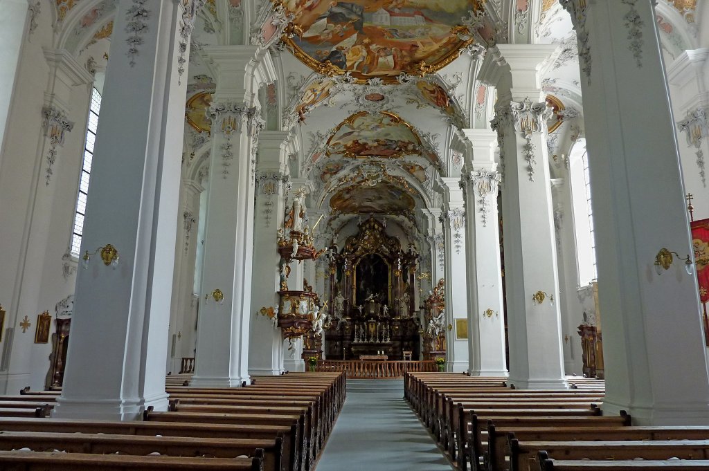 Isny, Innenraum von St.Georg und Jakobus, bis zur Skularisierung Klosterkirche, danach katholische Pfarrkirche, 1661-66 erbaut, Aug.2012