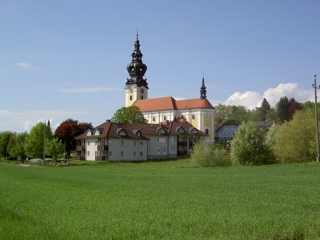 Kallham, Pfarrkirche Maria Himmelfahrt, erbaut von 1713 bis 1718 durch Jakob Pawanger, nach Brand neu erbaut 1891, Bezirk Grieskirchen (05.05.2013)