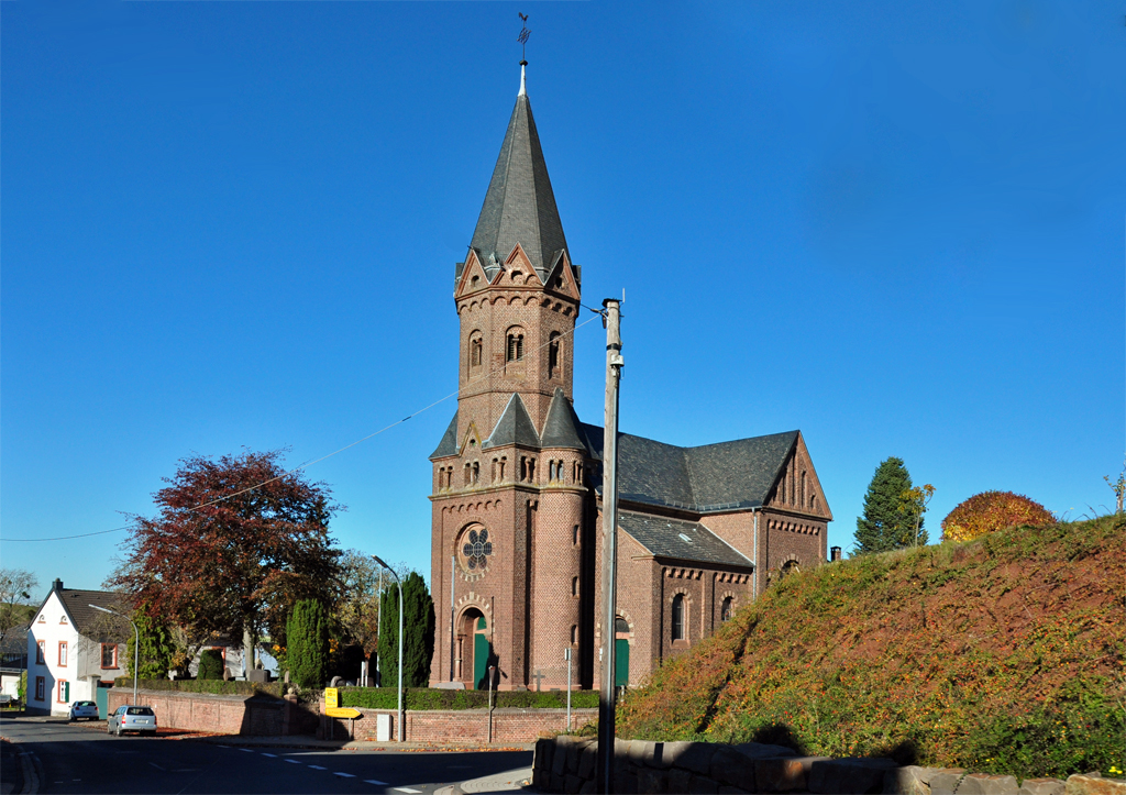 Kirche von Floisdorf (Mechernich, Kreis Euskirchen) - 27.10.2012