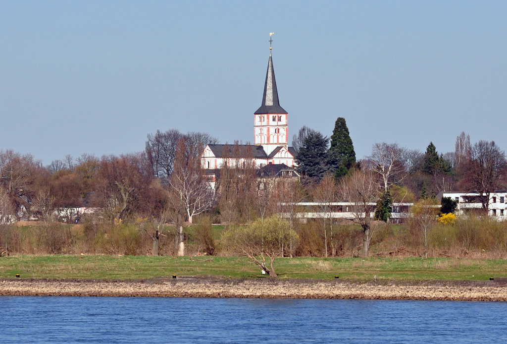 Kirche (Sankt Maria und Clemens) in Schwarzrheindorf (Bonn-Beuel) - 20.03.2011