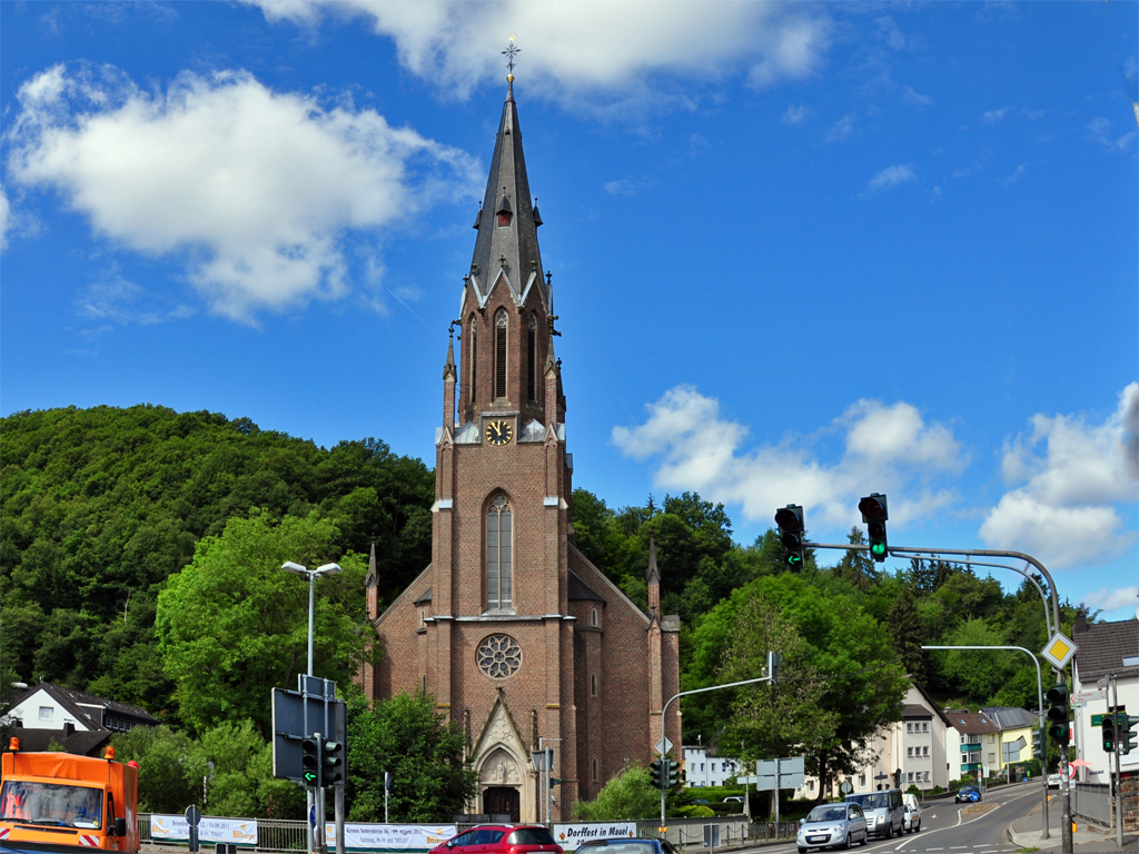 Kirche St. Nikolaus in Gemnd/Eifel (Kreis Euskirchen) - 05.08.2011