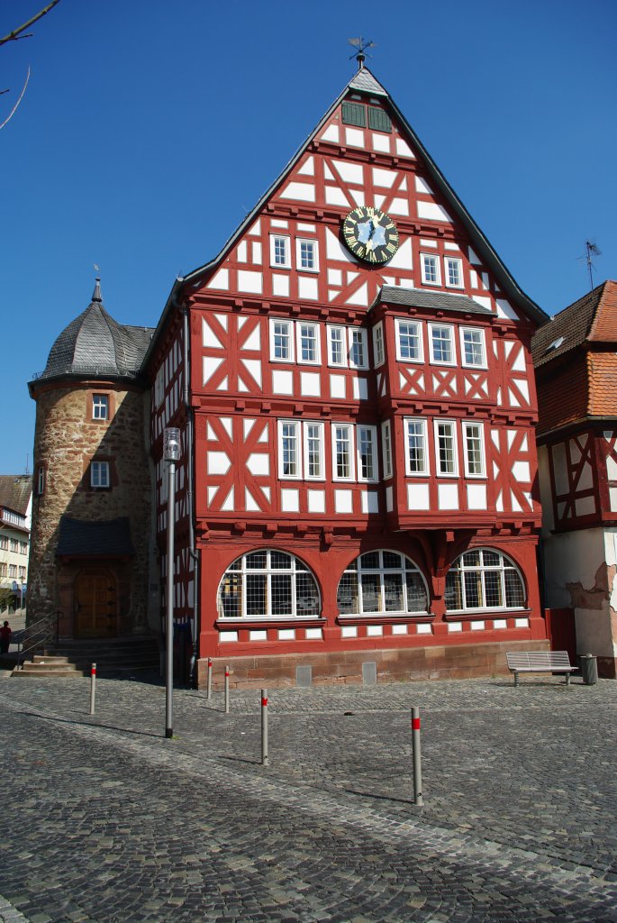 Kirchhain, Fachwerkrathaus, erbaut 1450 (13.04.2009)