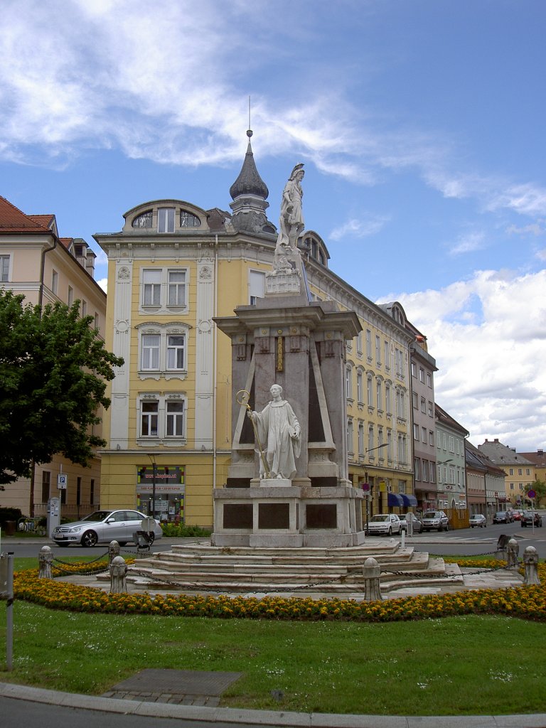 Klagenfurt, Floriani Denkmal von 1781 am Heuplatz (20.05.2013)