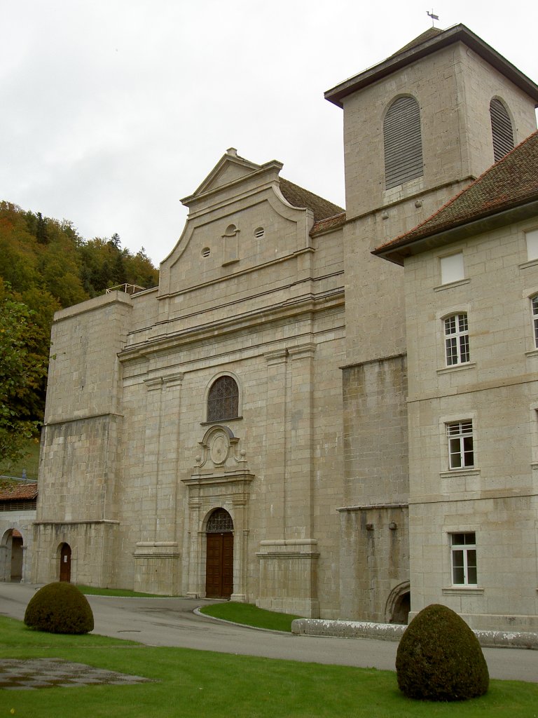 Kloster Bellelay im Berner Jura, ehemalige Prmonstratenserabtei, gegrndet 1142, 
heute psychiatrische Klinik, ab 1956 restauriert (08.10.2012) 