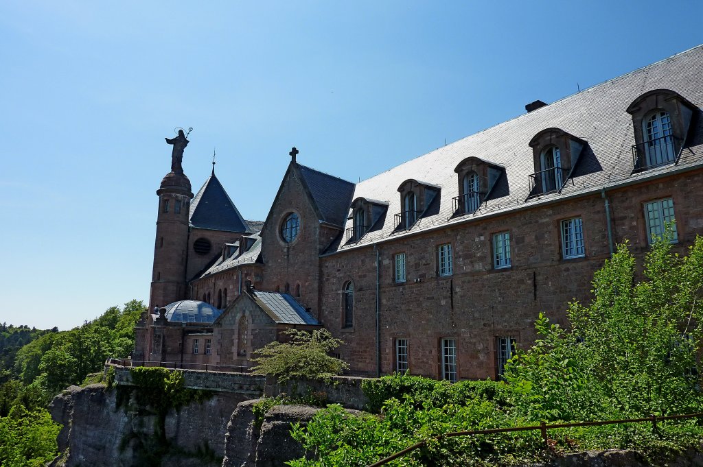 Kloster St.Odilien auf dem Odilienberg in den Vogesen, April 2011