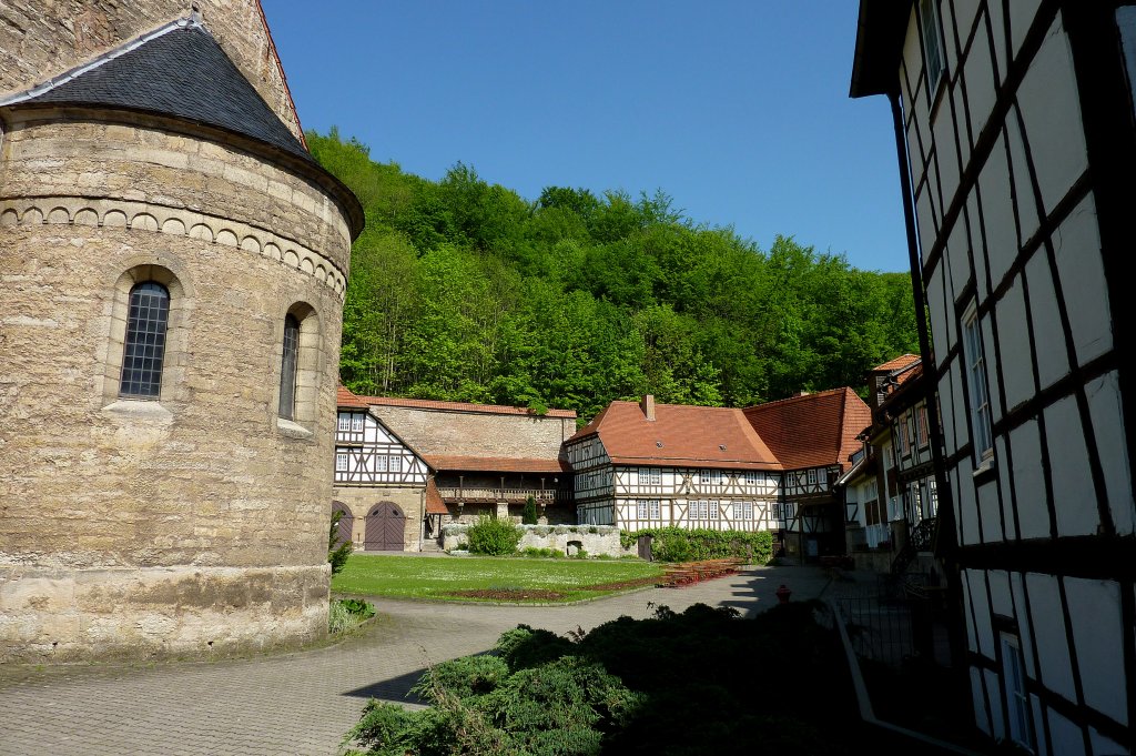 Kloster Zella, der Innenhof der Klosteranlage, Mai 2012