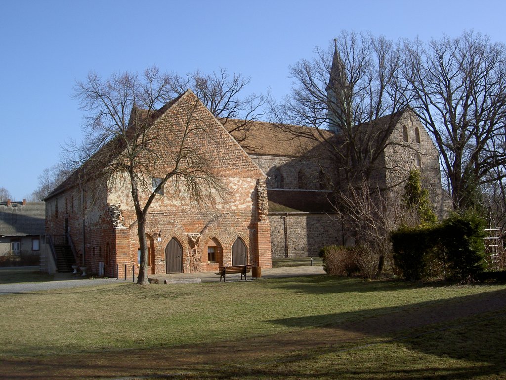 Kloster Zinna, Klosterkirche, sptromanische Pfeilerbasilika (16.03.2012)