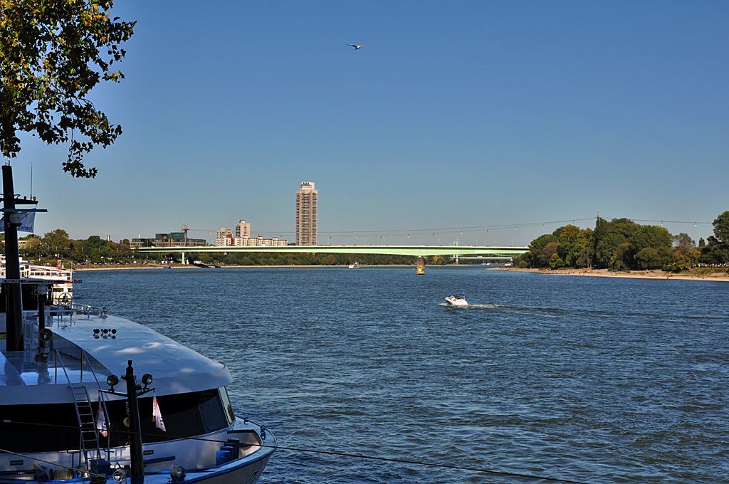 Kln-Rhein mit Zoobrcke - 10.10.2010