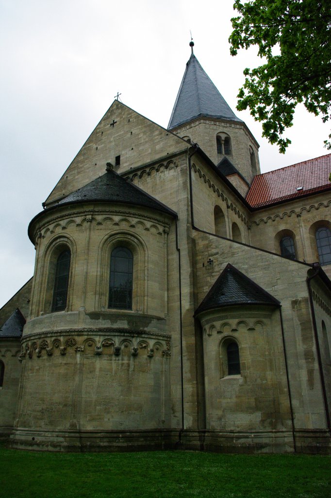 Knigslutter, Kaiserdom, erbaut 1135 von Kaiser Lothar III., Kreis Helmstedt 
(15.05.2010)