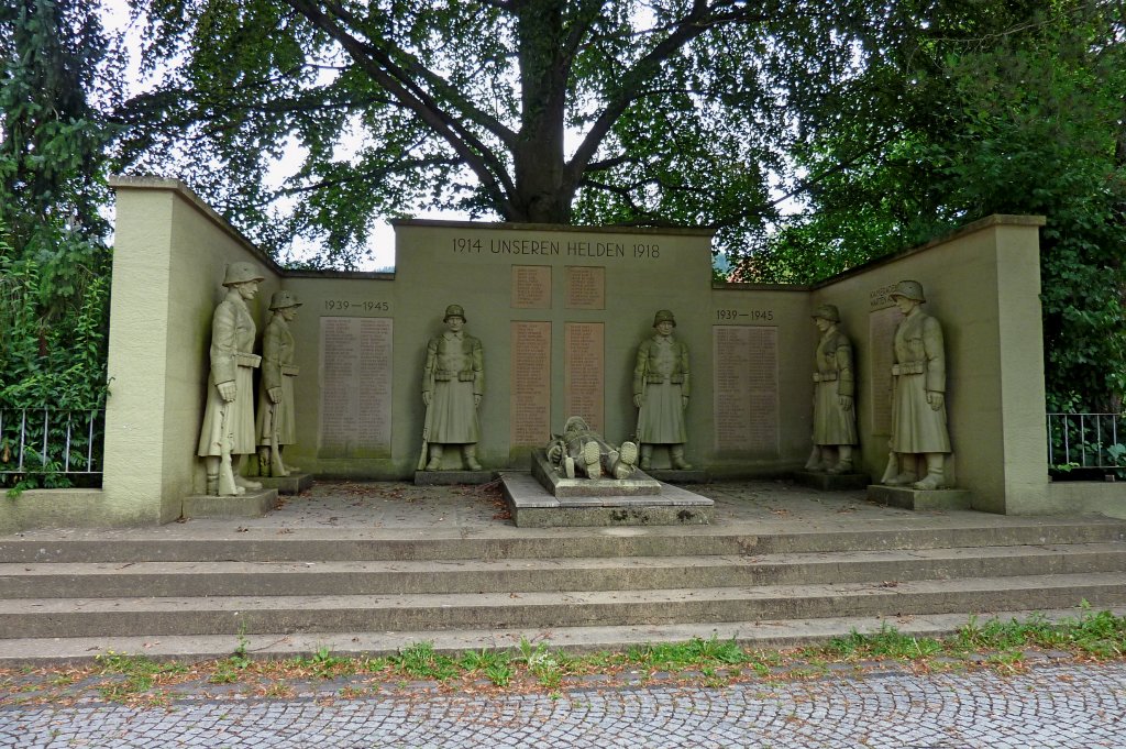 Kollnau, Kriegerdenkmal fr die Soldaten der Weltkriege, Aug.2011