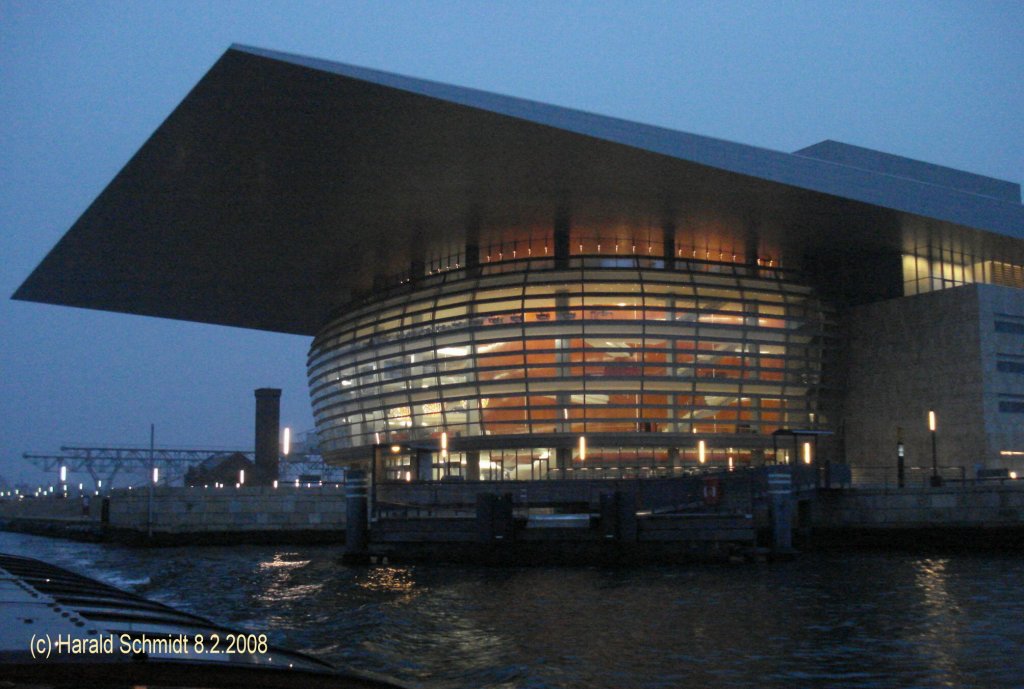 Kopenhagen am 8.2.2008: Neues Opernhaus, dieses Gebäude hat mich voll begeistert.

