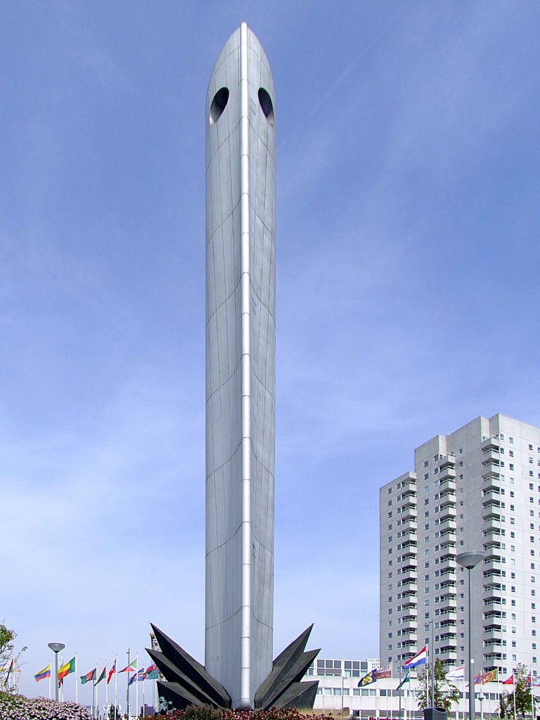 Kriegerdenkmal im Hafen von Rotterdam;110902