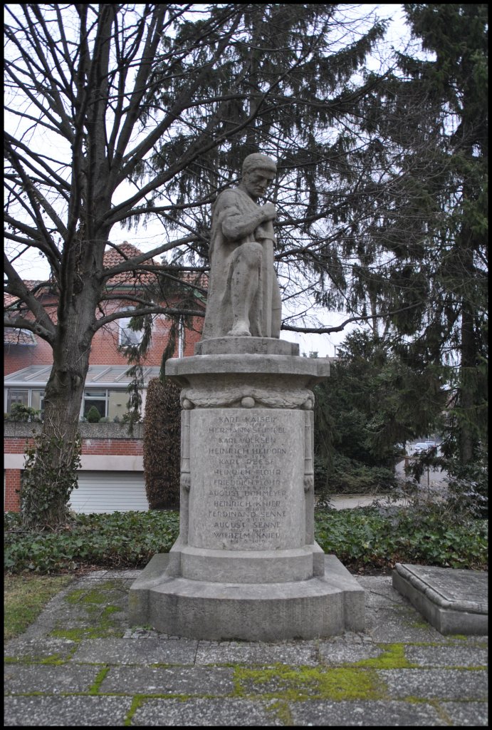 Kriegerdenkmal in Hannover/Wettbergen. Foto vom 16.02.2011.