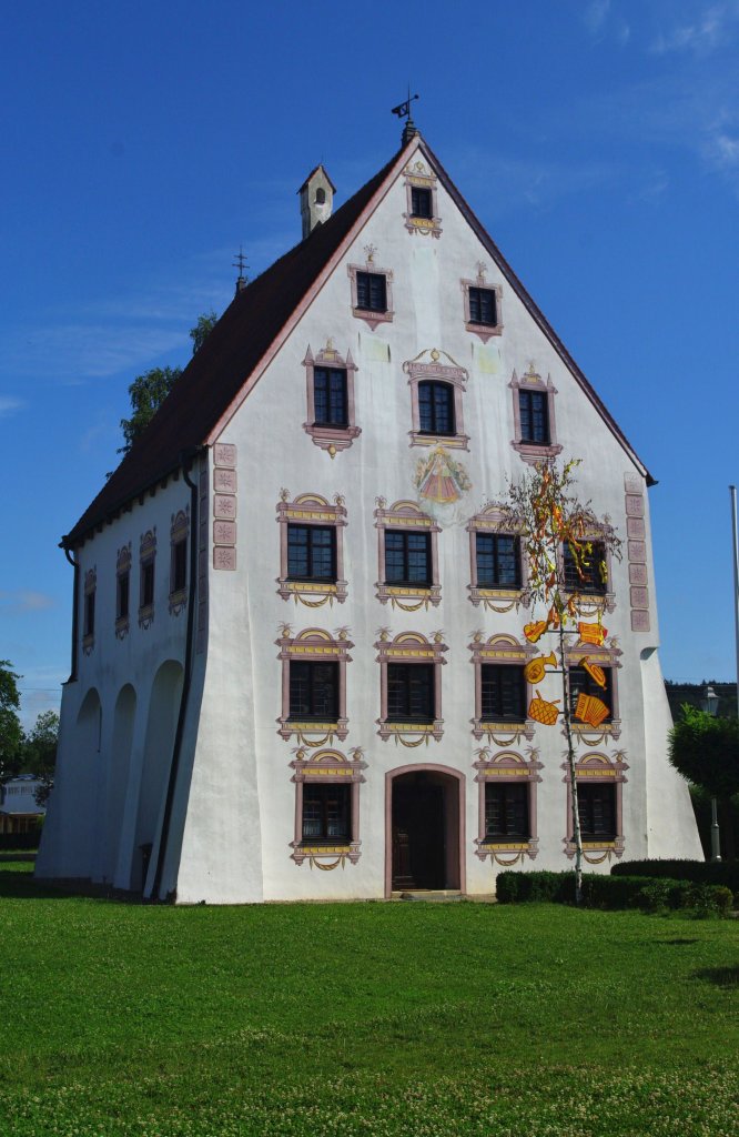Krumbach, Hrbener Wasserschlo von 1530, Landkreis Gnzburg (10.07.2011)