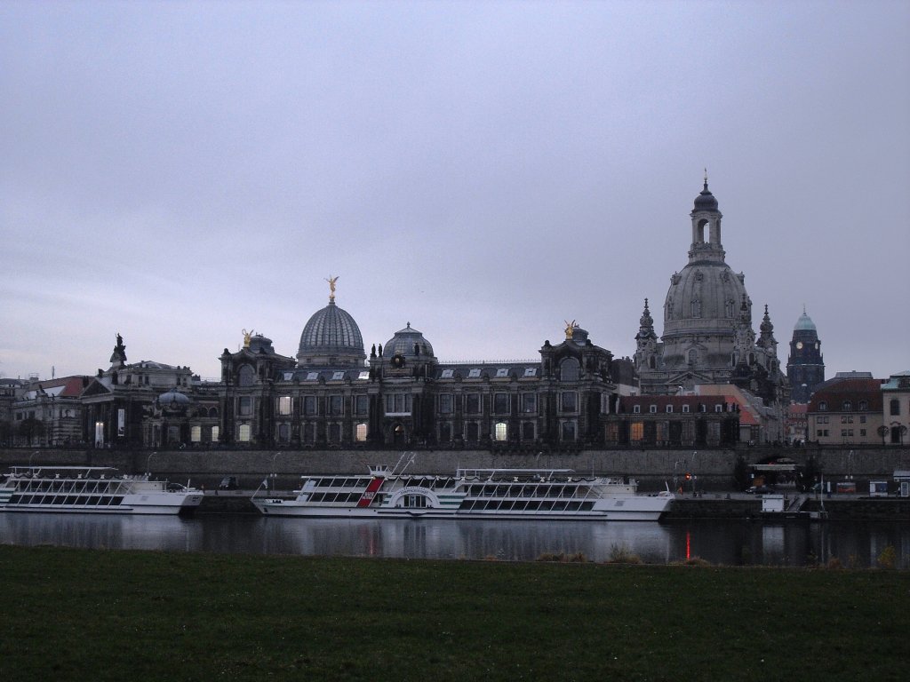 Kunstakademie & Frauenkirche