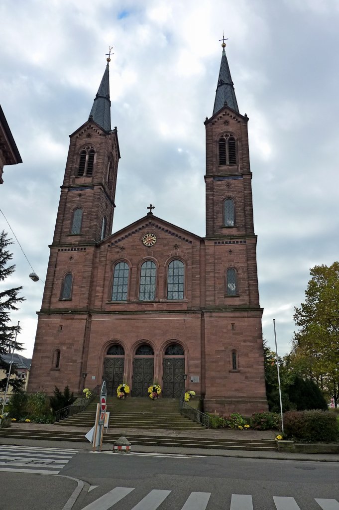 Lahr im Schwarzwald, die katholische Kirche St.Peter und Paul, 1844-49 im neoromanischen Stil erbaut, Nov.2011