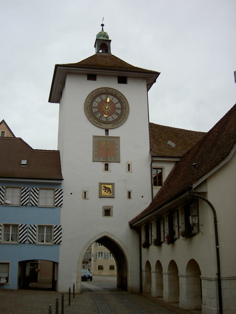 Laufen, Obertor mit Zeituhr (07.10.2012)