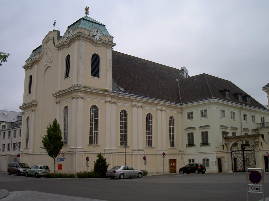 Laxenburg, Klosterkirche der Hl. Kreuz Schwestern (03.06.2011)