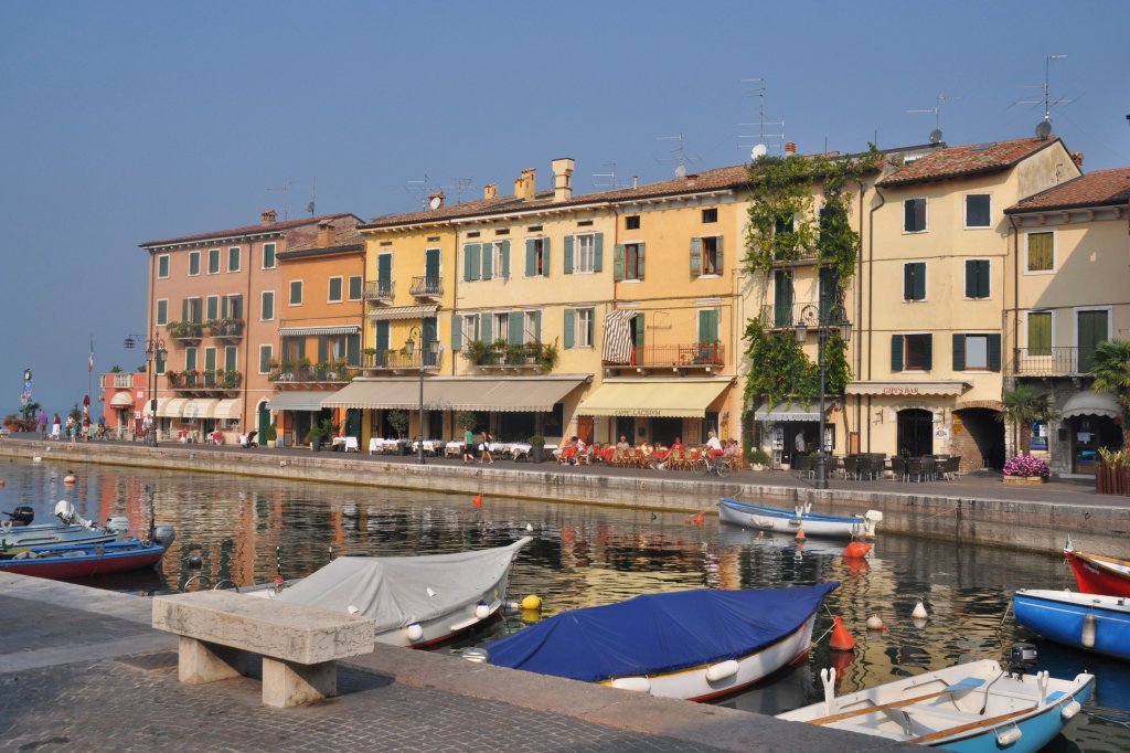 LAZISE (Provincia di Verona), 06.10.2011, am alten Hafen