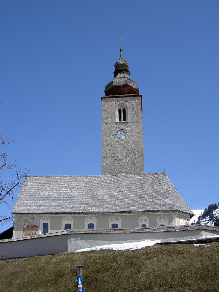 Lech am Arlberg, St. Nikolaus Kirche, erbaut 1390 (14.04.2013)