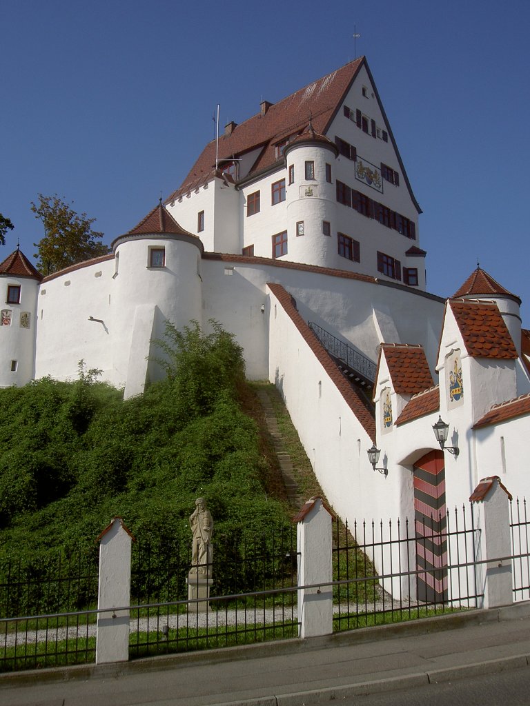 Leipheim, Schloss, erbaut im 16. Jahrhundert, Landkreis Gnzburg (26.09.2011)