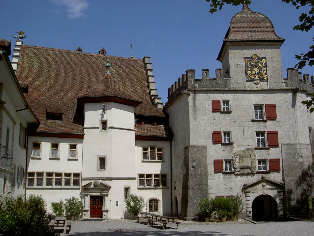 Lenzburg, Landvogtei mit Treppenturm (07.06.2012)