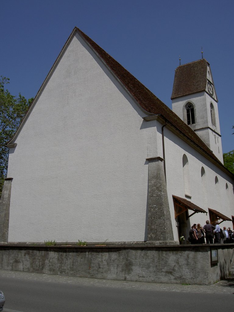 Lenzburg, Ref. Stadtkirche, erbaut 1667 als chorlose Saalkirche, Turm von 1601 
(07.06.2012)