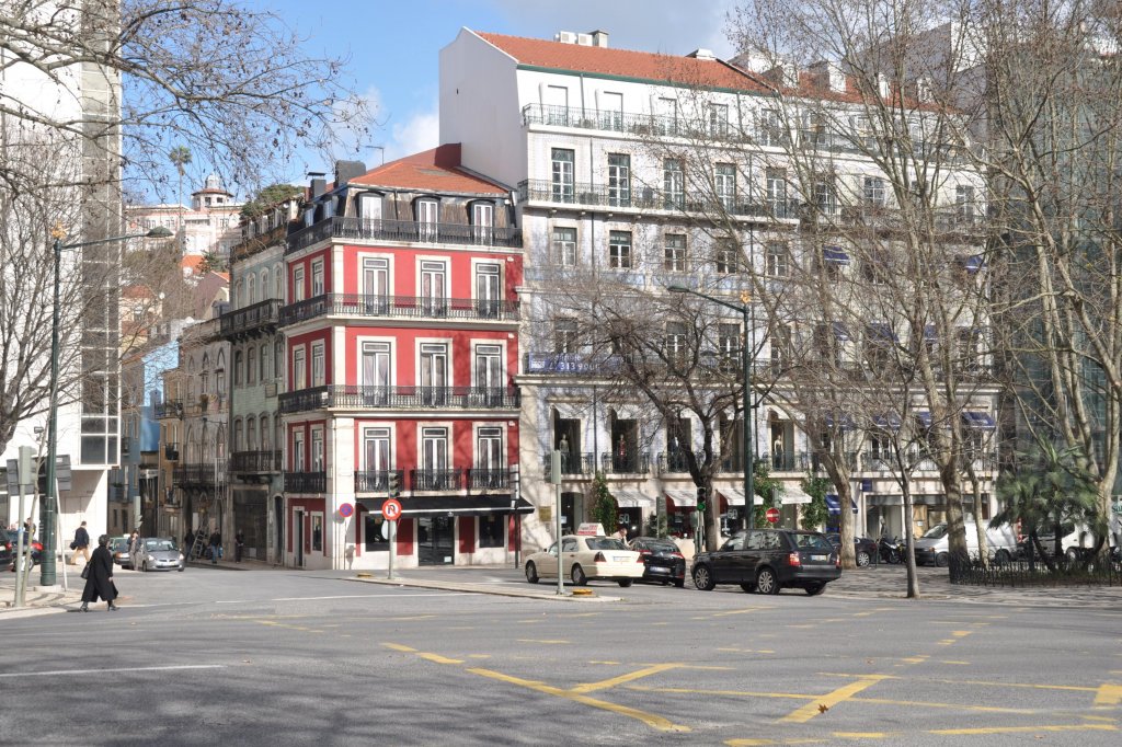 LISBOA (Concelho de Lisboa), 15.02.2011, Eckhaus an der Avenida da Liberdade