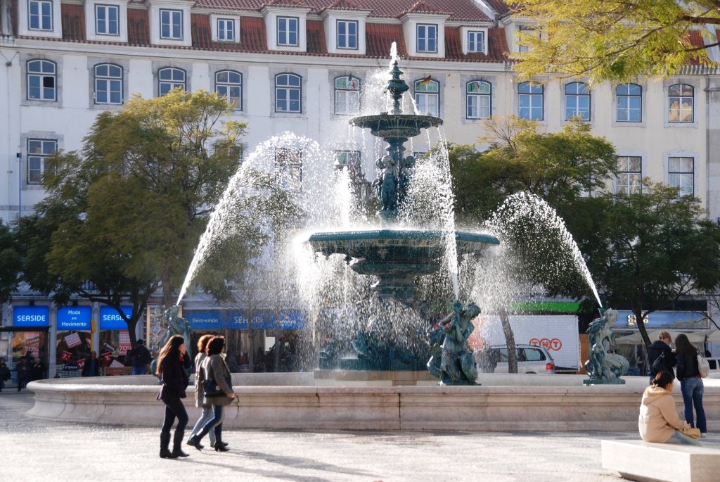 LISBOA (Concelho de Lisboa), 19.02.2010, Springbrunnen am Rossio