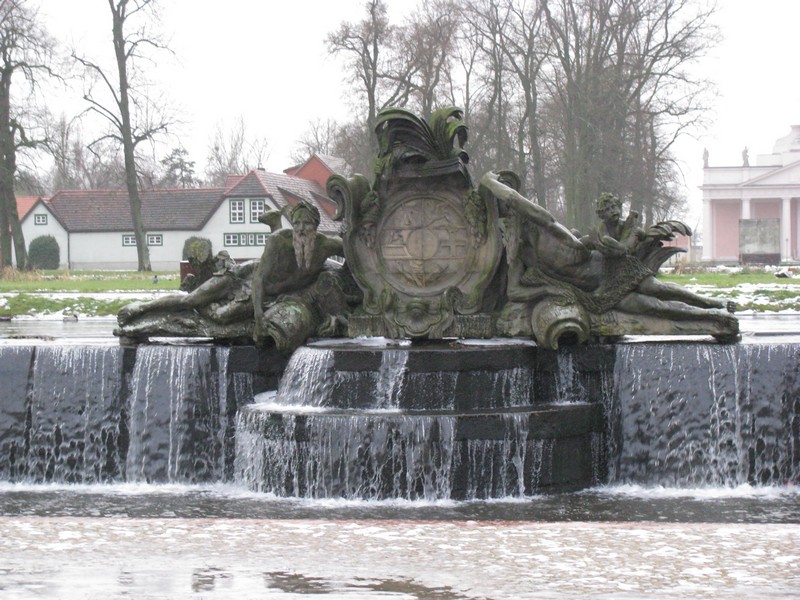 Ludwigslust; Wasserspiel am Park zum Schlu, 11.12.2010