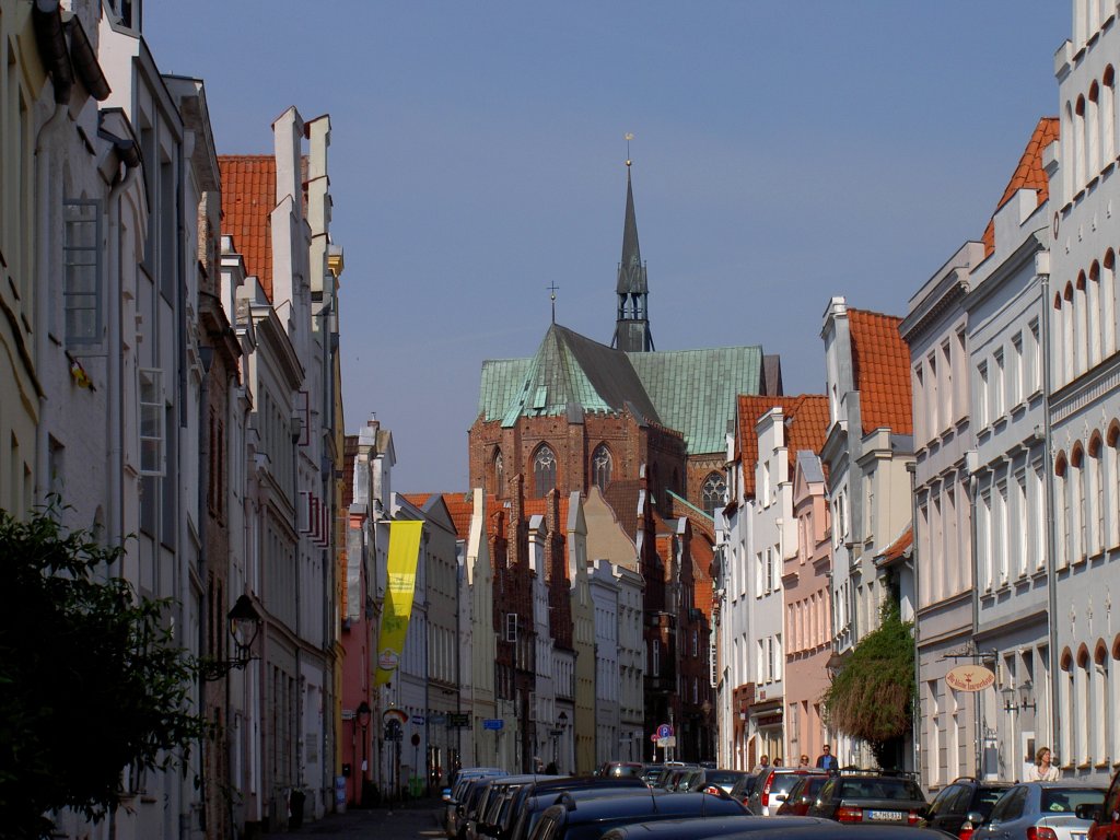 Lbeck, Glockengieserstrae mit Katharinenkirche (22.05.2011)