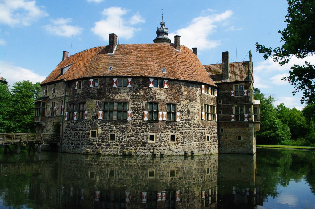 Ldinghausen, Hauptburg der Burg Vischering, heute Kulturzentrum des Kreis 
Coesfeld (29.05.2011)