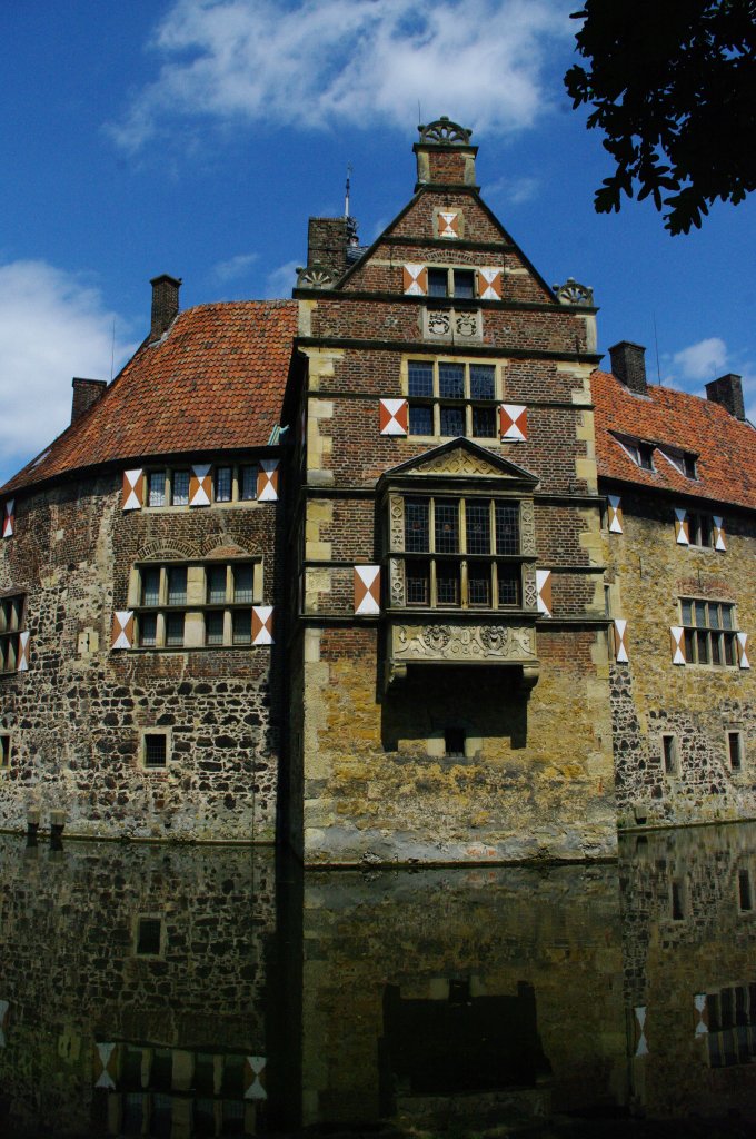 Ldinghausen, Wasserburg Vischering, erstmals erwhnt 1271, Wasserburg aus 
Baumberger Sandstein, erbaut von Bischof Gerhard von der Mark (29.05.2011)