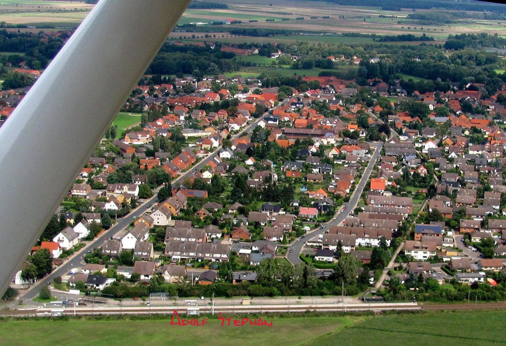 Luftaufnahme Peine/Vhrum, Bahnhof Vhrum vom August 2010, Zum Eichholz, Unter dem Spring, Fuhseniederung, Eixe