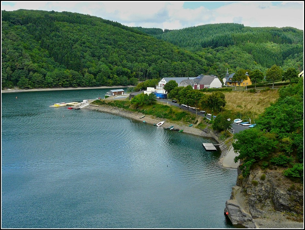 Lultzhausen liegt am Stausee der Obersauer. 02.08.2010