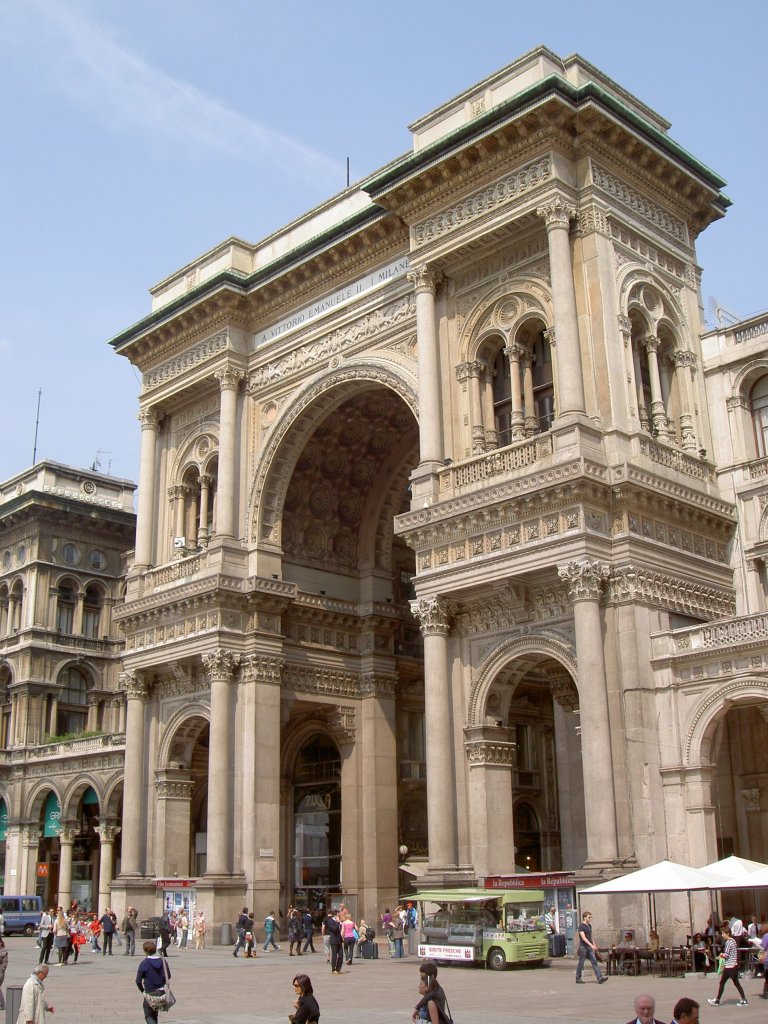 Mailand, Portal zur Galleria (26.04.2010)