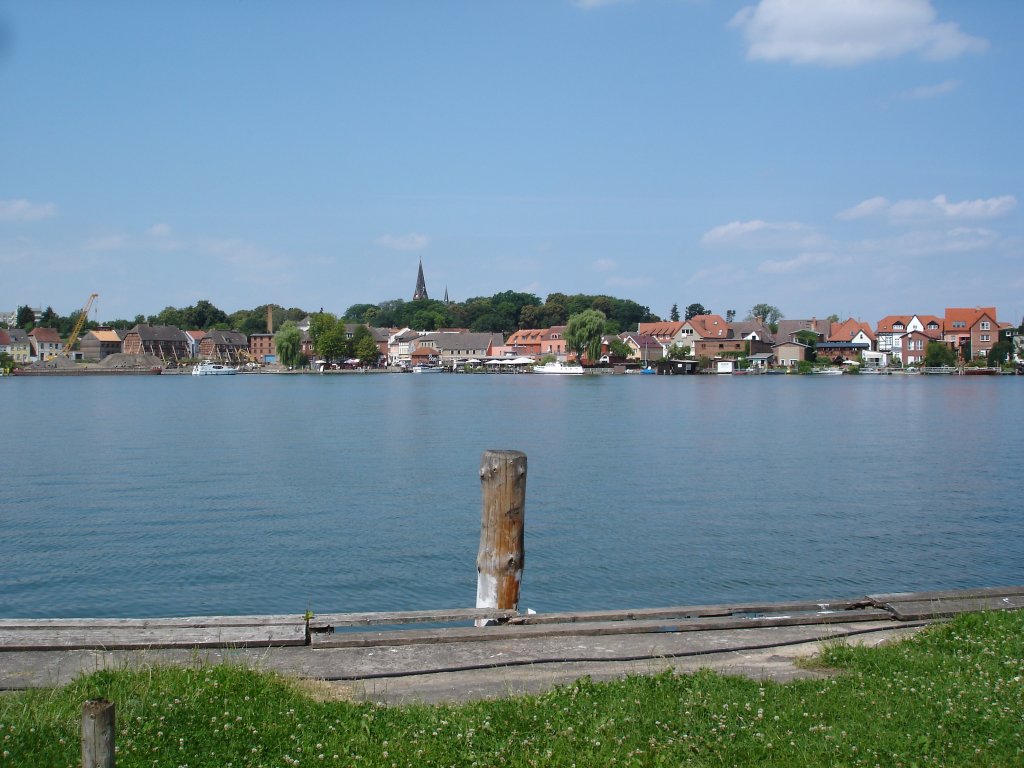 Malchow in Mecklenburg, Stadtansicht,
erhielt 1235 das Stadtrecht,
Juli 2006
