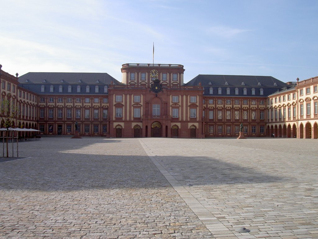 Mannheim, kurfrstliches Schloss, erbaut ab 1720 durch Kurfrst Karl Philipp 
(19.10.2008)