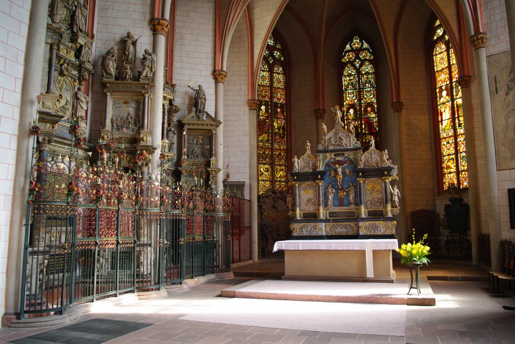 Marburg, Altäre der St. Marien Kirche (13.04.2009)