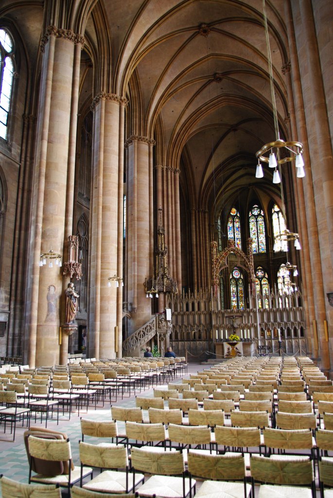 Marburg, Langschiff der St. Elisabeth Kirche (13.04.2009)