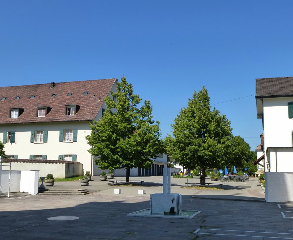 Mariastein, Blick vom Kircheneingang auf den Vorplatz, Juli 2013