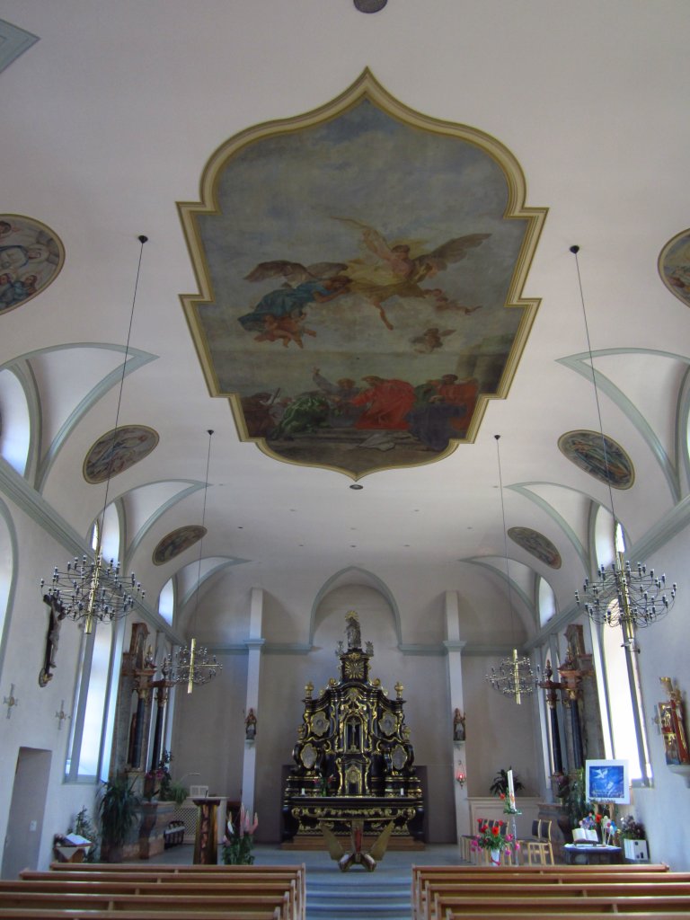 Marly, Deckengemlde und Barockaltar der St. Pierre et Paul Kirche (28.05.2012)