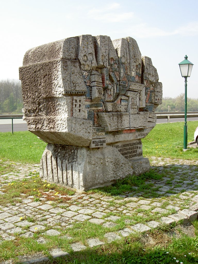 Mauthausen, Denkmal am Heindlkai (21.04.2013)