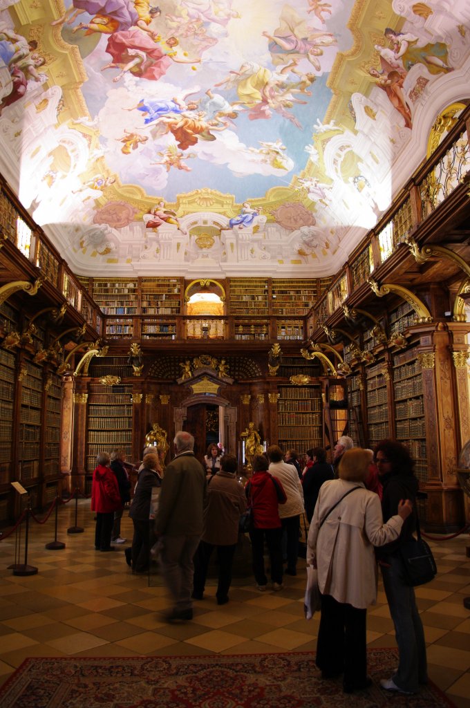 Melk, Stiftsbibliothek mit Fresken von Paul Troger (09.10.2009)