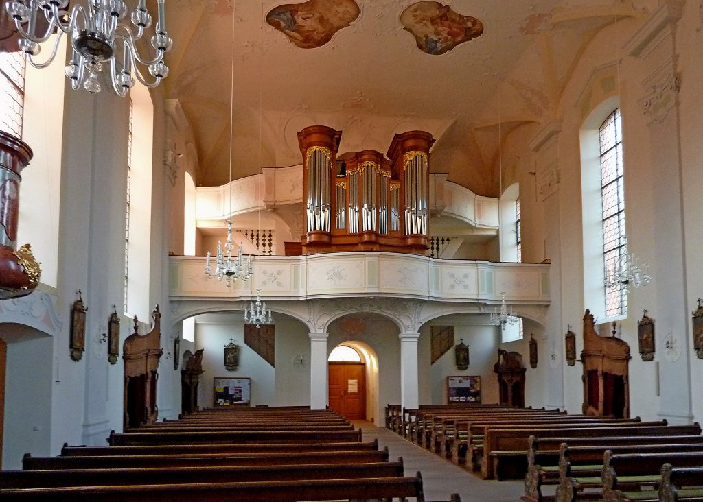 Merdingen, Blick zur Orgel in der St.Remigius-Kirche, Nov.2011