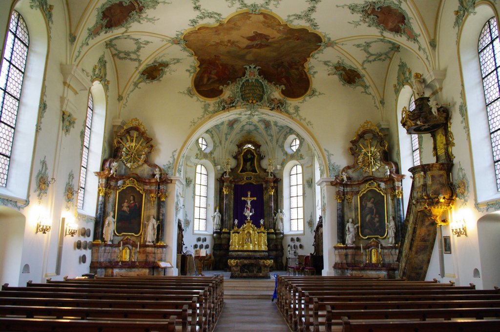 Mettau, Kath. St. Remigius Kirche, Rokoko Innenausstattung, Stukkaturen von 
Lucius Gambs, Deckenbilder von Franz Fidel Brchin, Kanton Aargau (19.04.2011)