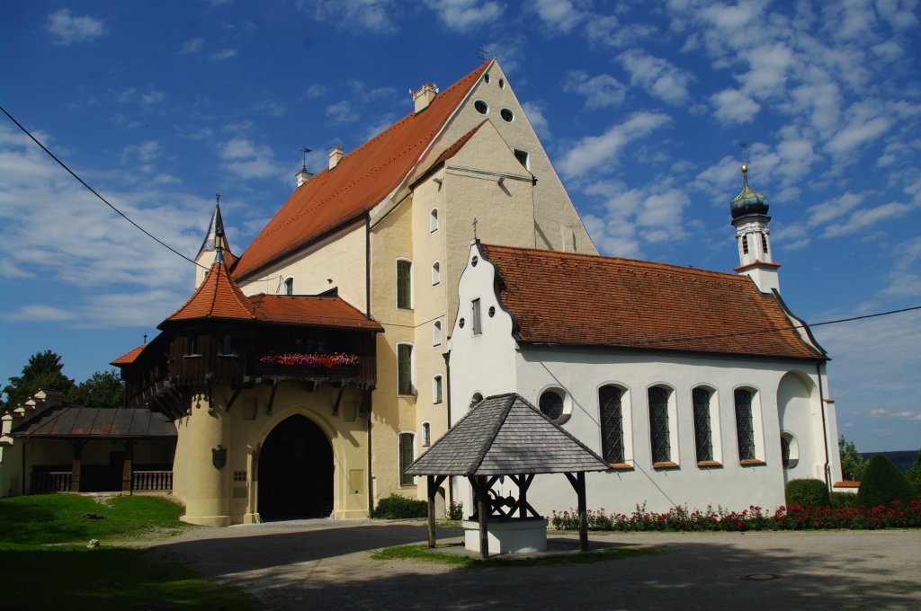 Mindelburg und Kapelle St. Georg auf dem Georgenberg bei Mindelheim, erbaut ab 1370 von Herzog Friedrich von Teck, Kreis Unterallgu (14.08.2011)