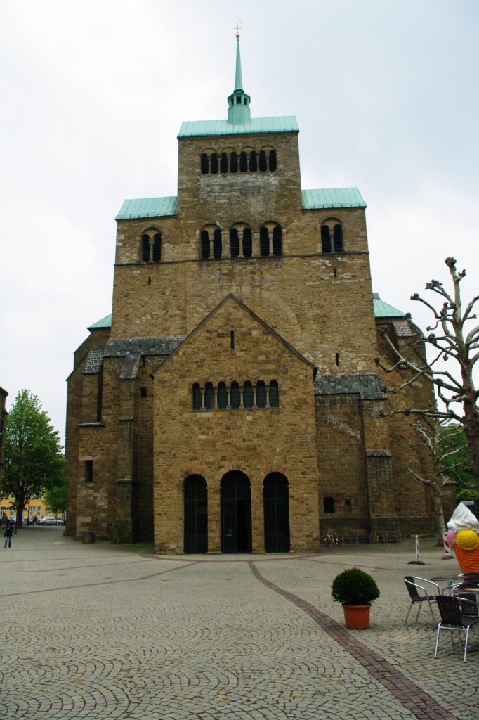 Minden, Dom St. Gorgonius und St. Petrus, Katholische Probsteikirche, erbaut ab 1072 (09.05.2010)